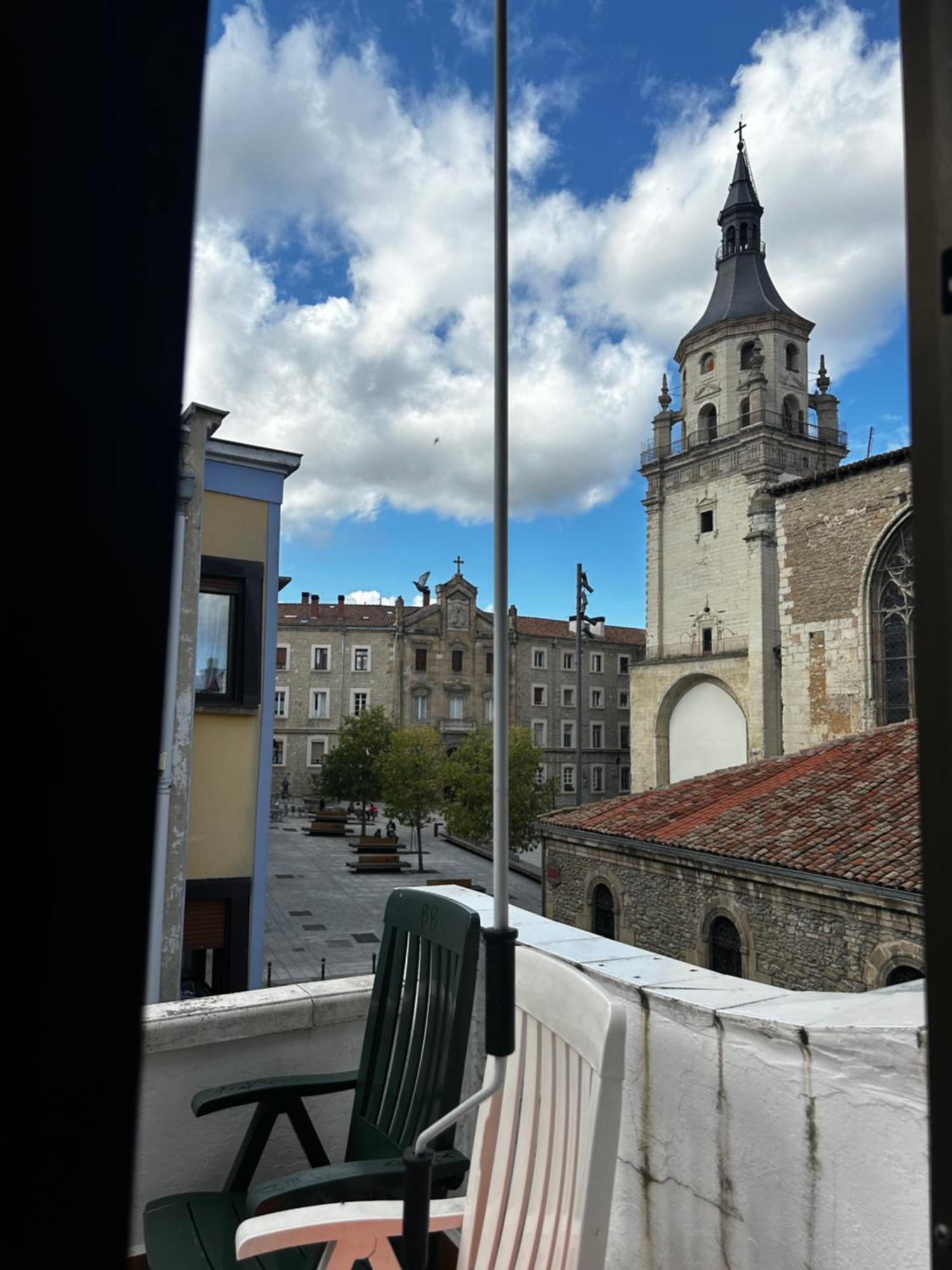 Habitacion Privada En Pleno Centro De Vitoria-Gasteiz Exteriör bild