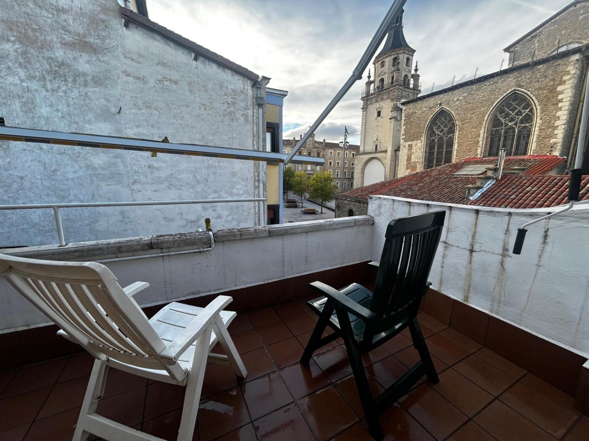 Habitacion Privada En Pleno Centro De Vitoria-Gasteiz Exteriör bild